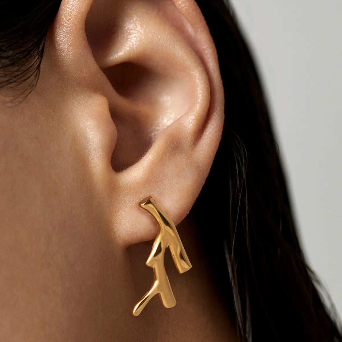 J & D 패션 쥬얼리 스테인레스 스틸 오션 시리즈 귀걸이 18K 금도금 질감 산호 스터드 귀걸이