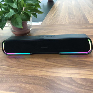 Luz RGB BT5.3 Altavoces de audio portátiles para computadora de escritorio 10W a través de AUX Compatible con tarjeta de memoria TF Juegos de fiesta para juegos de computadora - Product Image 2