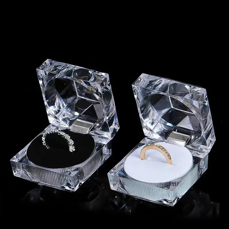 FORTE Kotak Cincin Transparan Cincin Anting Kubus Bening Akrilik Kristal Kecil untuk Kotak Hadiah Organizer Perhiasan