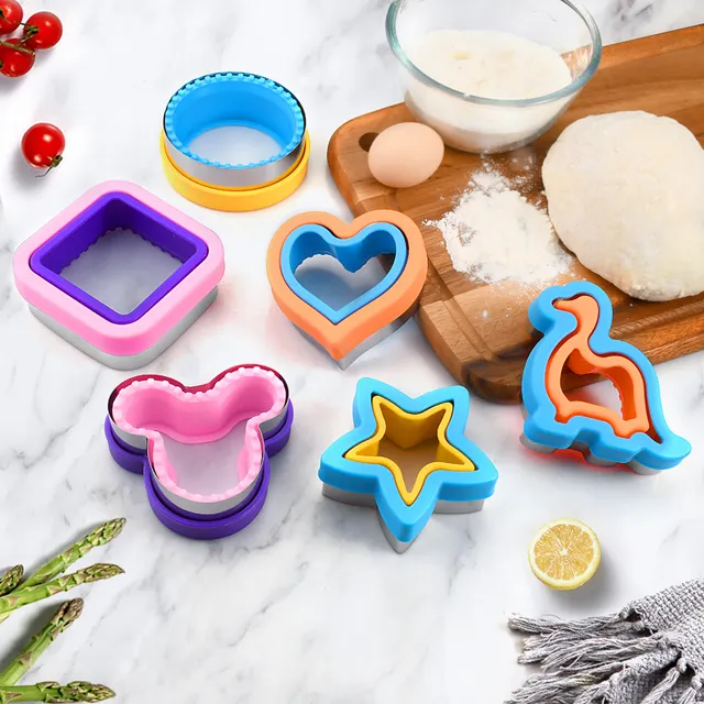 Hot selling Dinosaur Cookie Mold Food Vegetable Fruit Cutters Sandwich Cutter For Kids DIY Bakeware Tools
