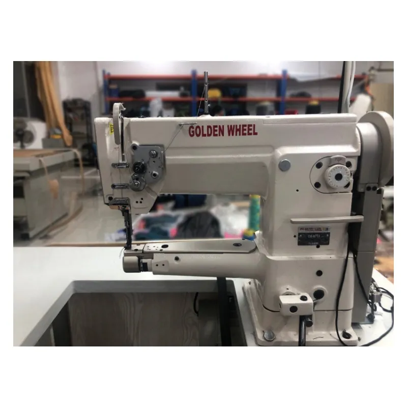 จักรเย็บผ้าอุตสาหกรรมมือสองเครื่องจักรสำหรับใช้ในอุตสาหกรรมเครื่องจักรป้อนอาหารทรงกระบอก CS-8713เข็มเดี่ยวสีทอง