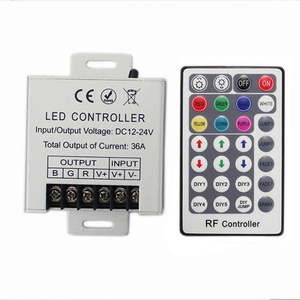 Carcasa de aluminio RF RGB controlador remoto 36A LED atenuador inalámbrico DC 12V 24V Color neón LED 5050 tira de luz Control remoto PWM
