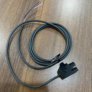 EE-SX675-WR 1M T-Groove Center Micro Photoelectric Optical <strong>Sensor</strong> NPN Output DC5~24V 10mm Infrared Light <strong>Detection</strong> Lead-Out Type