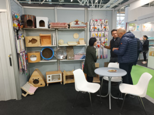 Gran oferta de China, juguete de hierba gatera ecológico en forma de queso, juguete clásico de moda interactivo divertido gato de peluche, hierba gatera realista