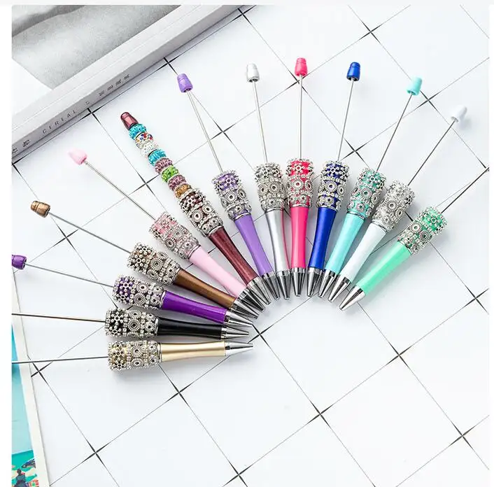 Produttori di penne a sfera con fiori personalizzati penne a sfera penne in plastica con perline e perline