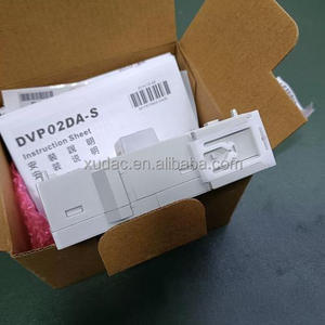 100% nuovo e originale DVP04AD-S2 del modulo di controllo logico del programma