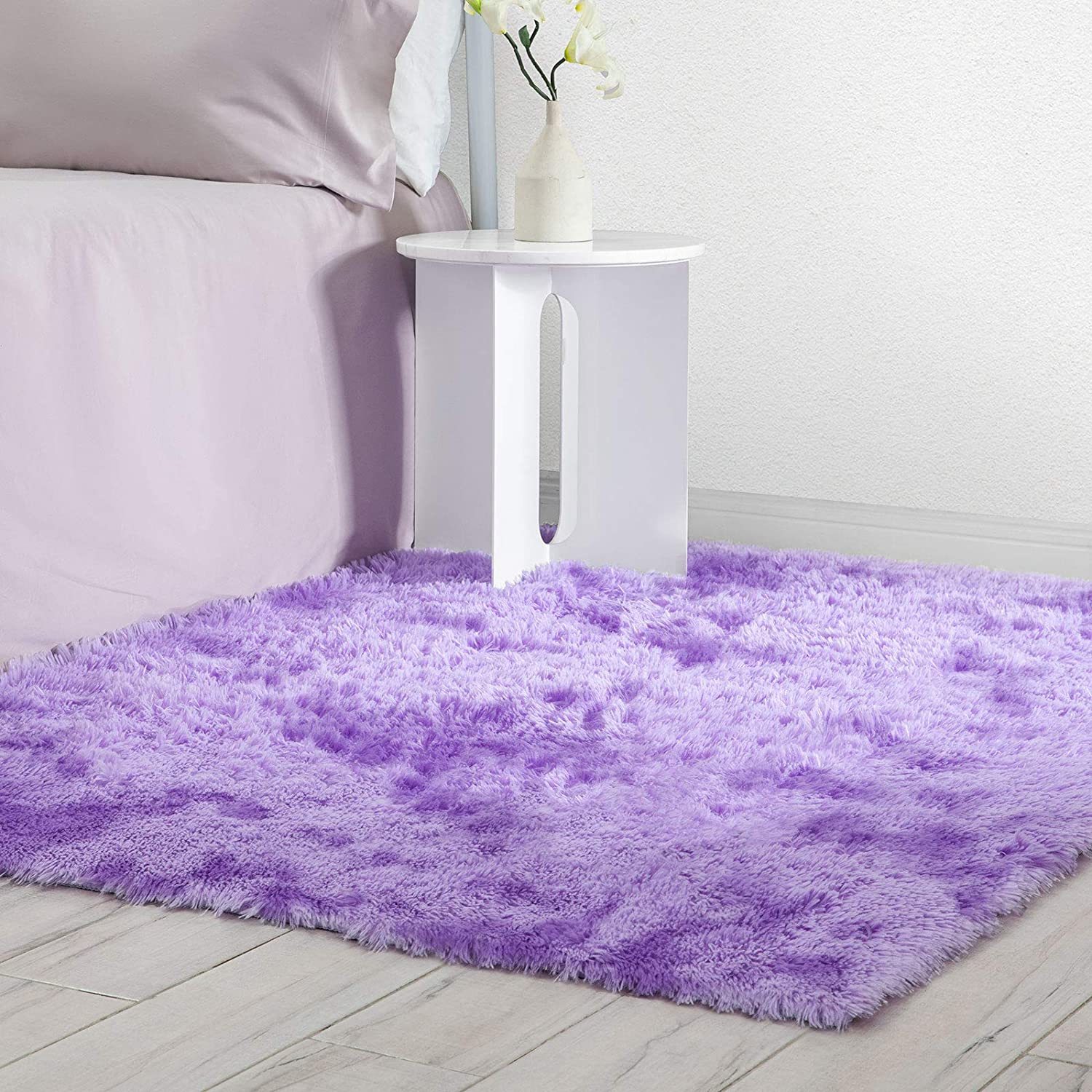 Tie-teint violet