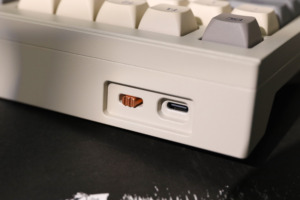 CIDOO V75 Plus VIA Kit de alta calidad 79 teclas montado en la Junta VIA-programable Triple modos Barebones Kit Teclado mecánico DIY - Product Image 5