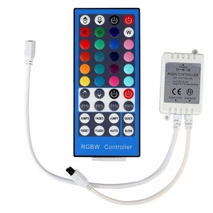 4 canali DC 12V - 24V RGBW HA CONDOTTO il Regolatore 40 Chiave 5Pins IR Remote Controller Per LED luce di striscia