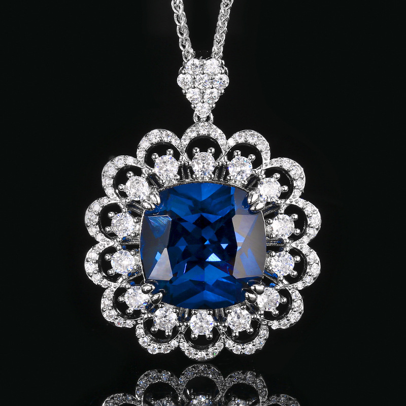 Blue pointed crystal pendant with Chopin chain