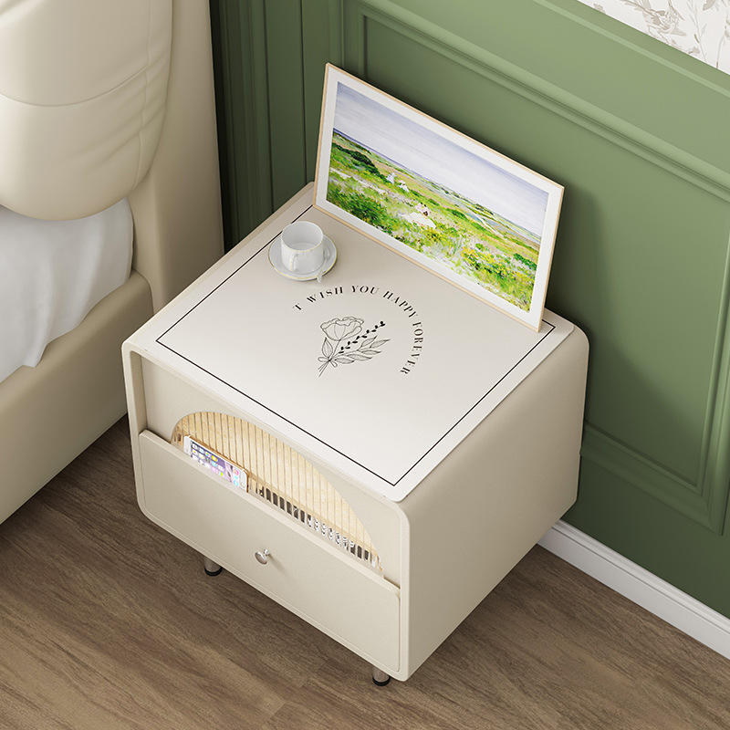 Coussin de table de chevet - motif floral simple