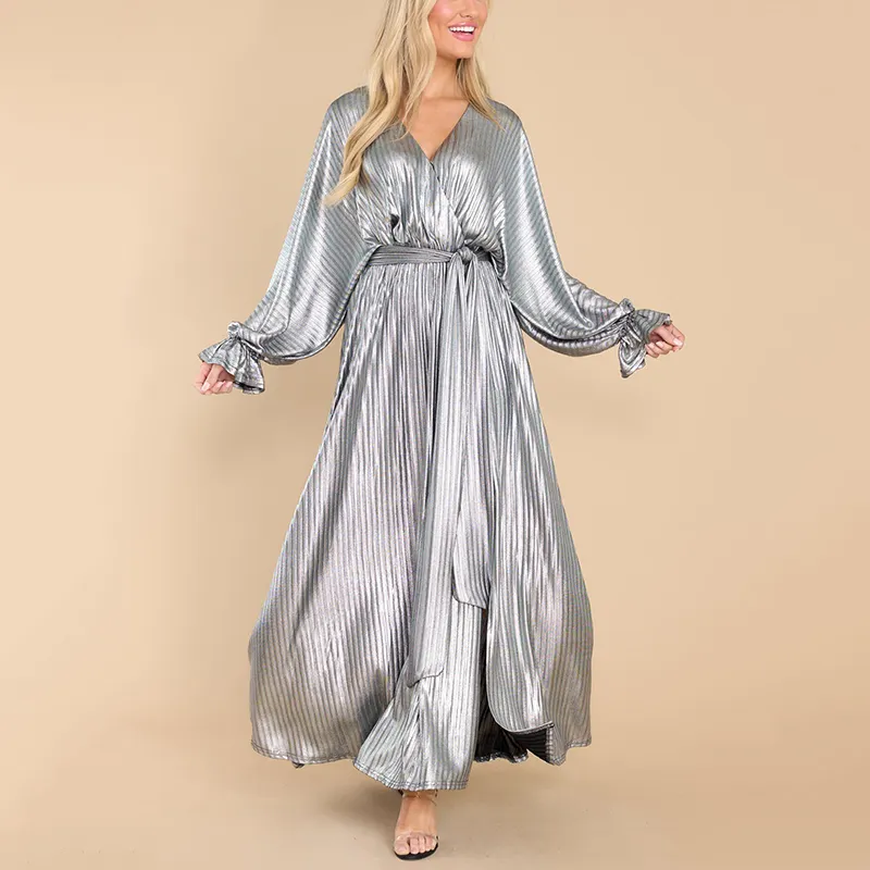 Commercio all'ingrosso di fabbrica di alta qualità Mystic Goddess Silver Maxi Dress con scollo a V abiti con bottoni a pressione splendida gonna accattivante