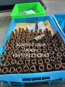SK200-8发动机J05转速传感器VH894101570 89411-E0050 - Product Image 3