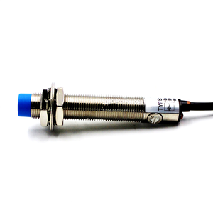 Sensor capacitivo de proximidad M12 con transductor de conmutación de salida NPN, 1 unidad