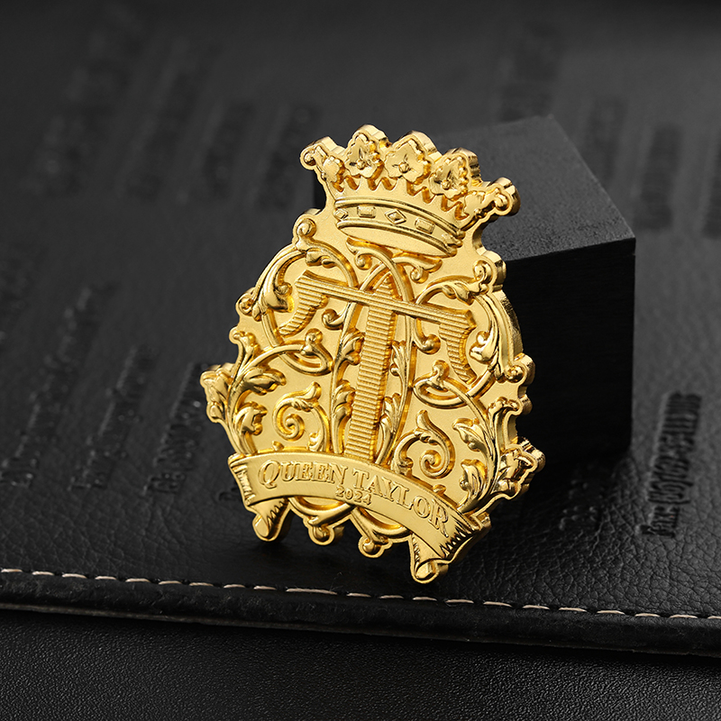 Matrice emboutissant l'insigne de logo