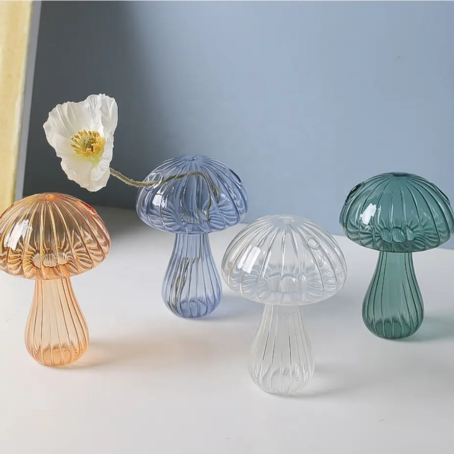 Creative Mushroom Glass vase Beautifully blown modern aerofoil vase for wedding decoration