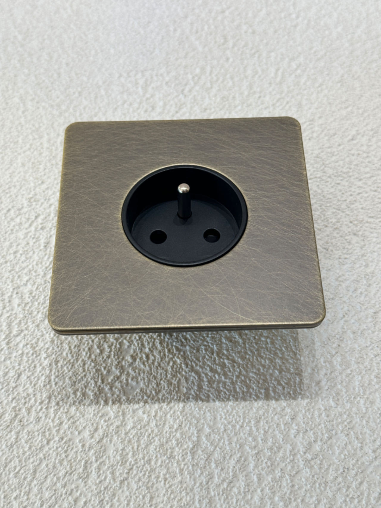 French socket