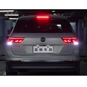 Tiguan için 17-22 Volkswagen için L LED sürüş ışıkları kırmızı Lens renk 12V dönüş sinyali arka lambası montaj çalışan su etkisi - Product Image 4