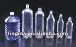 Darbe kalıplama ve şişe üretimi için yüksek hızlı 2 boşluk yarı otomatik PET plastik şişe üfleme makinesi