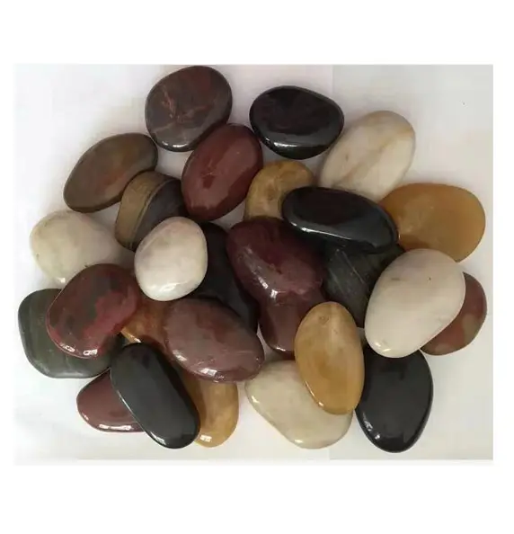 Pedras do rio natural alta polida pebbles