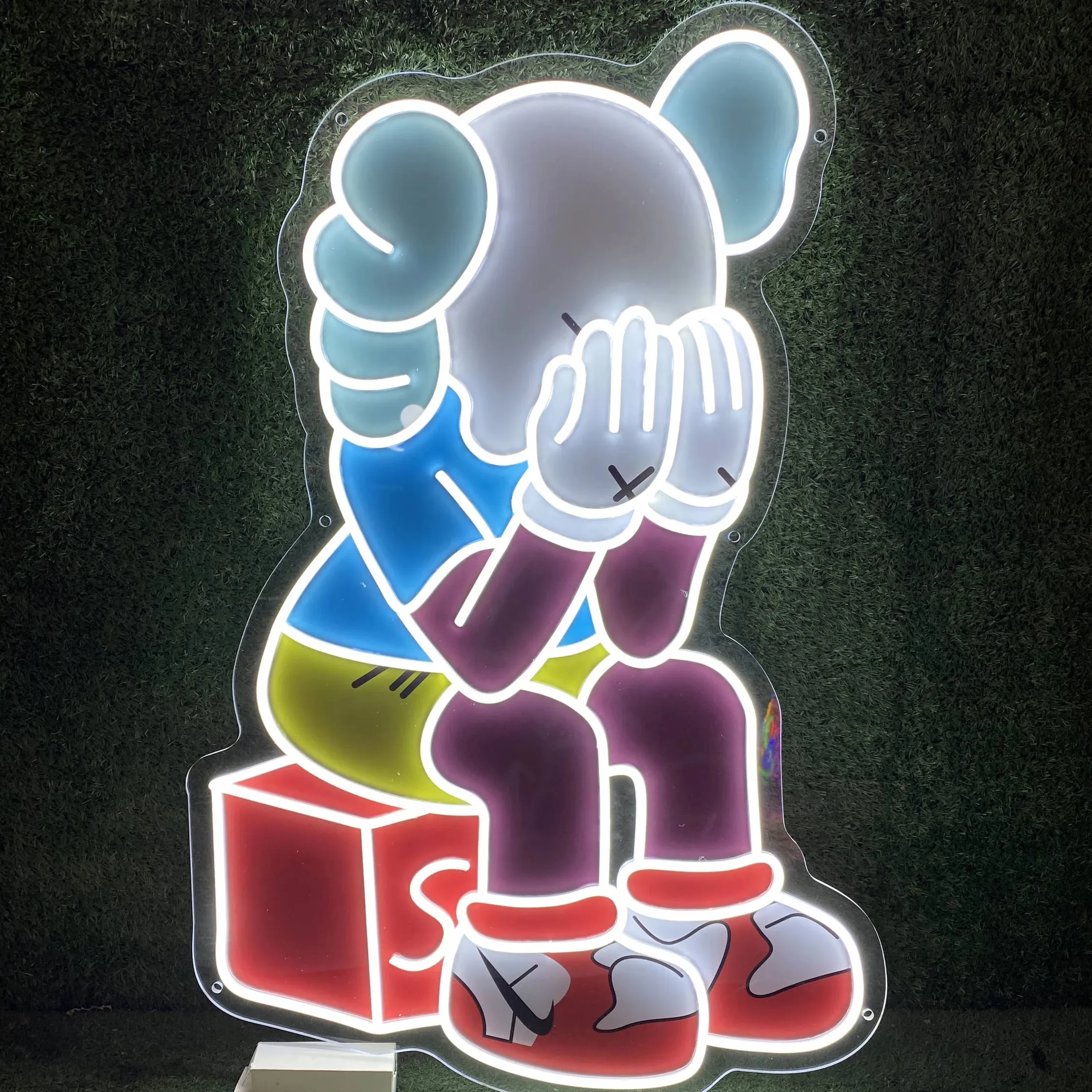 Enseigne lumineuse cosmique kaws girl home decor led anime enseigne lumineuse design gratuit vente en gros personnalisée