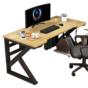 Campione gratuito moda moderna nero Computer Gaming Desk all'ingrosso nuovo Design personalizzato PC tavolo Gaming Computer scrivania