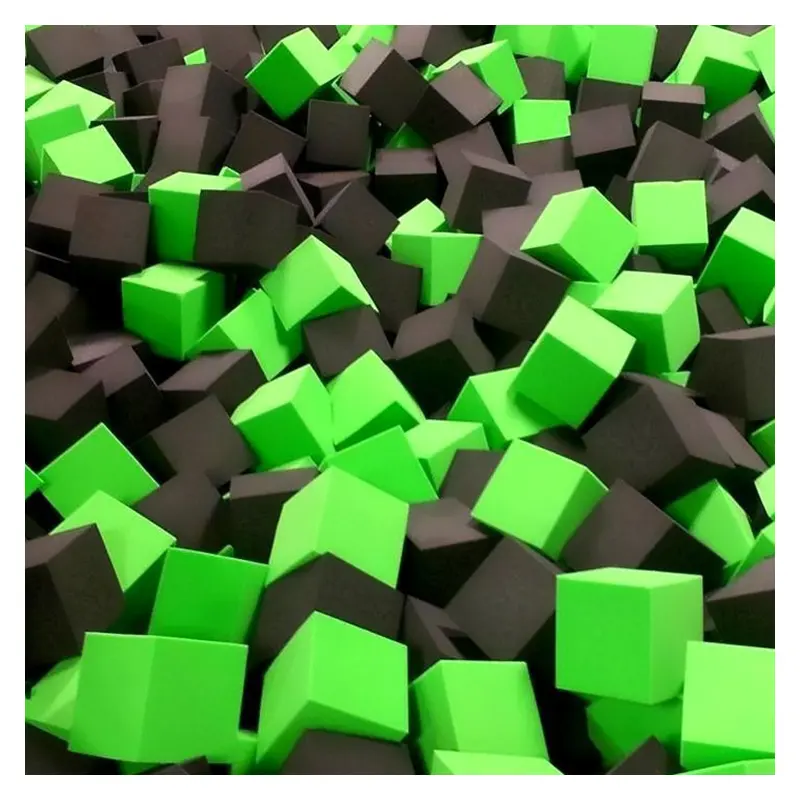 Blocs de fosse en mousse haute densité Cube en mousse éponge Logo personnalisé pour les cubes de fosse en mousse de gymnastique de parc de Trampoline intérieur
