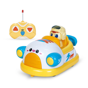 ライト付き子供のための2CHかわいいカートリモコンミニRC漫画車のおもちゃ