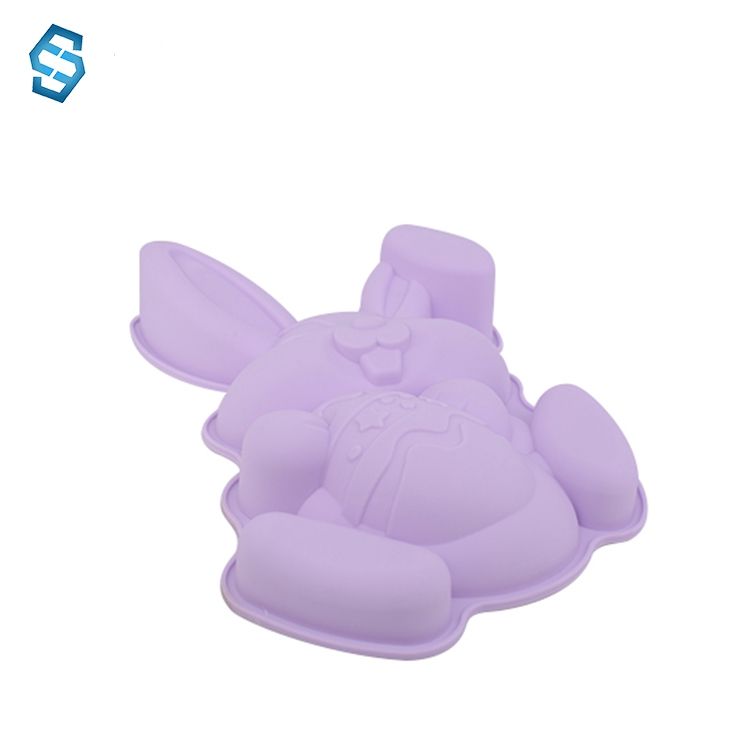Moule à gâteau lapin violet