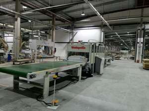 <strong>Vario</strong> <strong>Factory</strong> Direct 400T 4x10 Advanced Short Cycle Laminating Line Hot Press Machine for Various Materials - Product Image 3