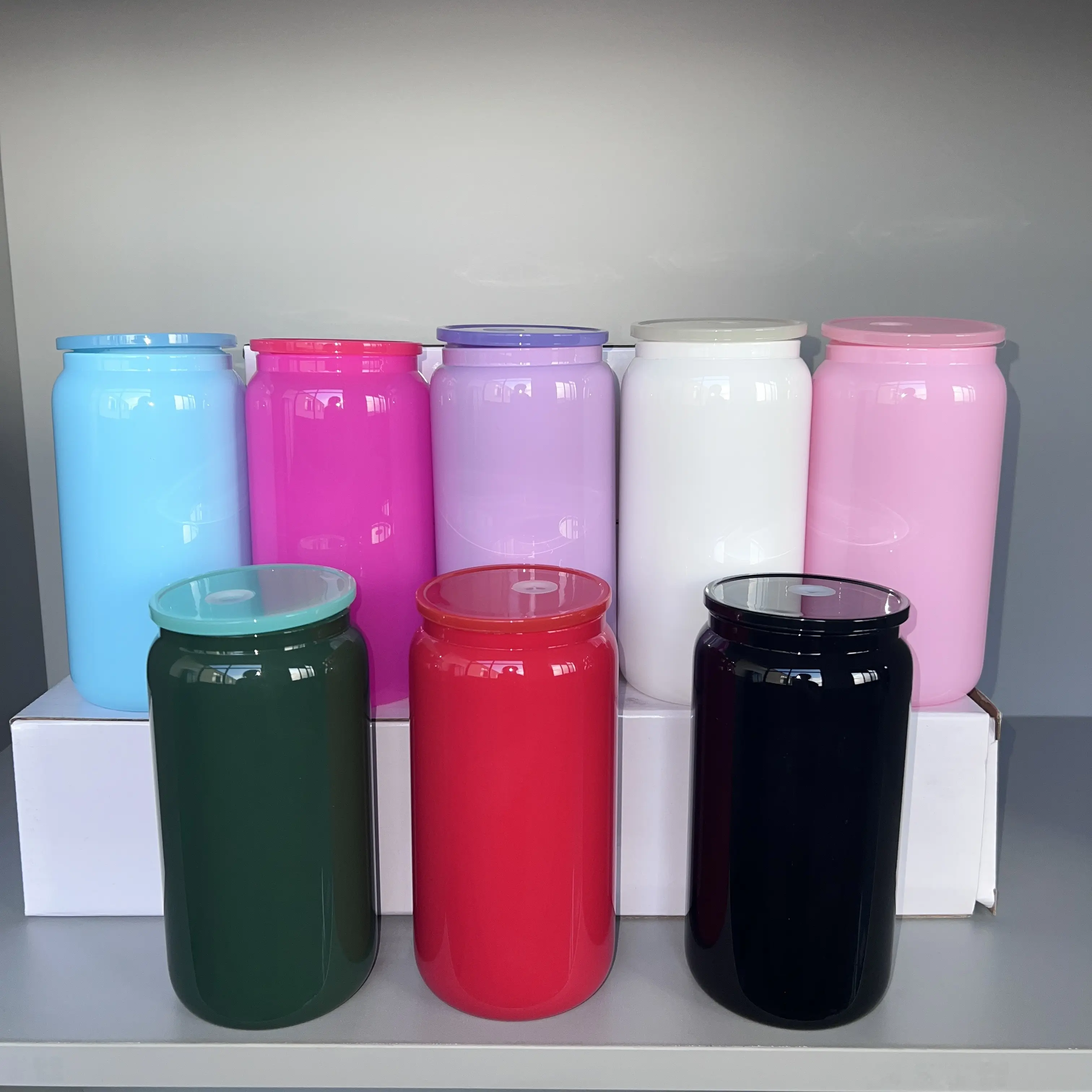 Nuovo arrivo 16oz barattoli di vetro trasparente con sublimazione di colore biberon di vetro con coperchio in plastica colorata per il regalo di natale