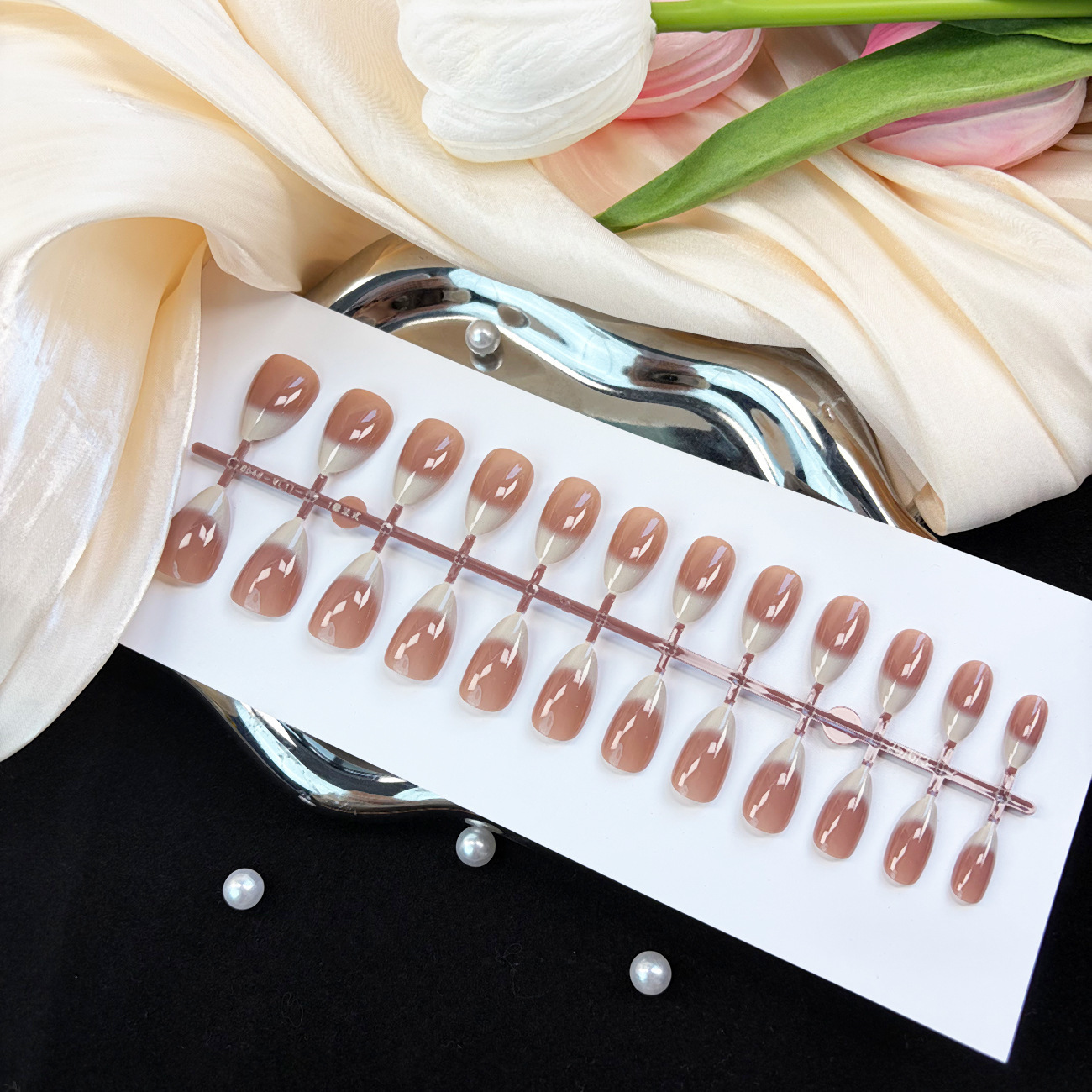 Uñas nude caramelo