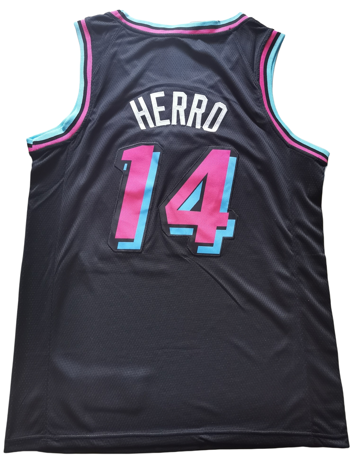 14 Tyler Herro Black-2