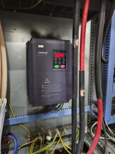 Fabrika 220 V tek fazlı dize 3 fazlı 380V 2.2kW değişken düşük frekanslı çevirici variadores de frecuencia Motor VFD - Product Image 2