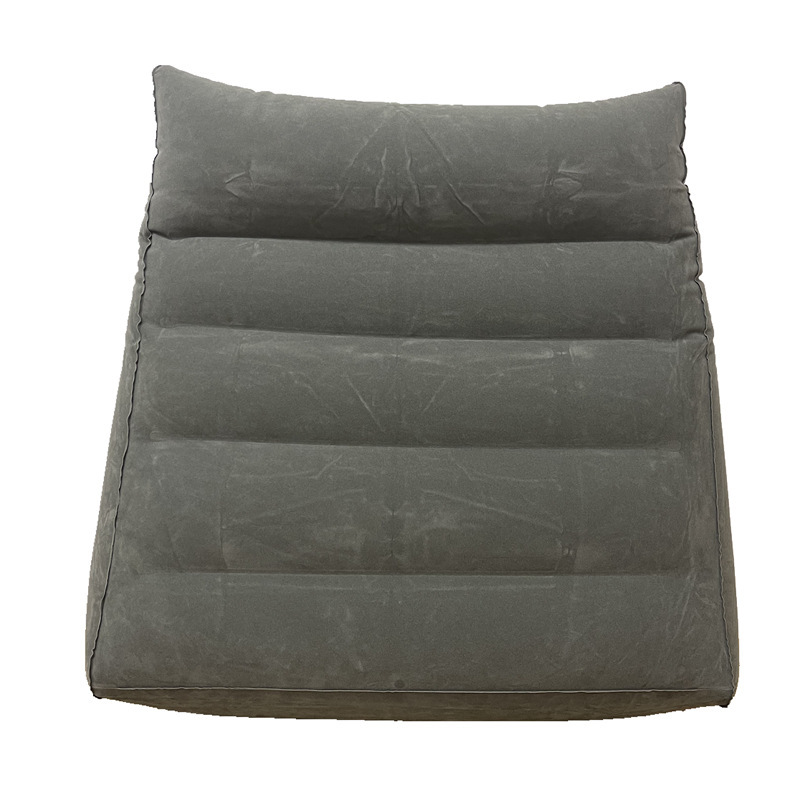 Dark gray triangular pad