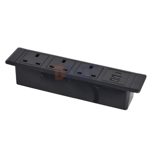 3UK Outlets Tomas de corriente multifuncionales de escritorio 3AC Toma de corriente 2 * USB A + 1 * USB C ABS Toma de mesa - Product Image 3