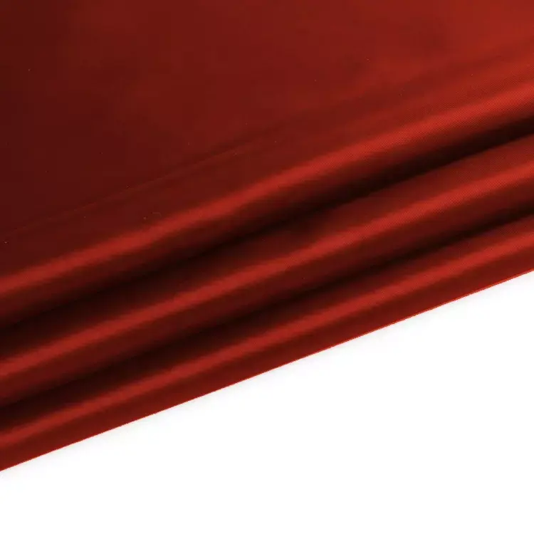 सुपर सस्ते और नरम सामग्री अस्तर के लिए 100% पॉलिएस्टर लाल तफ़ता कपड़े