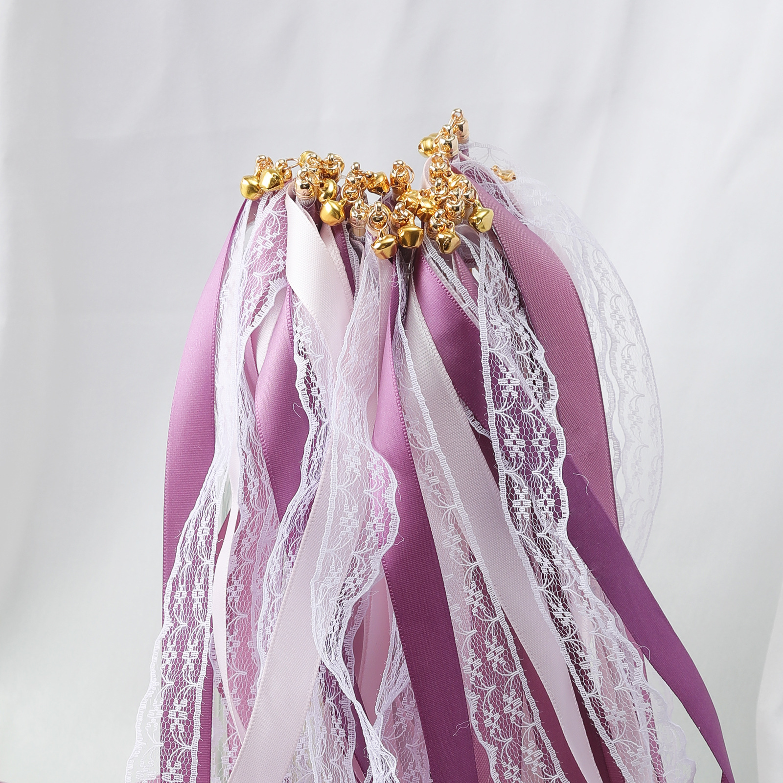 Violet + dentelle + cloche