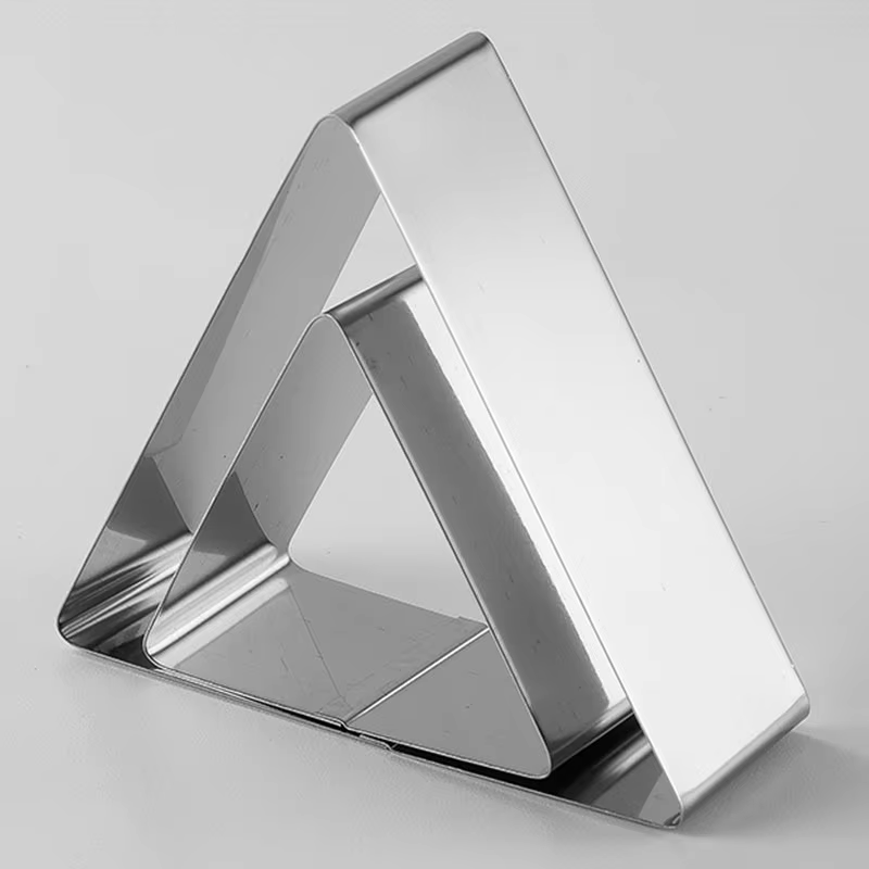 Silver 4 cm high 14 cm diameter
