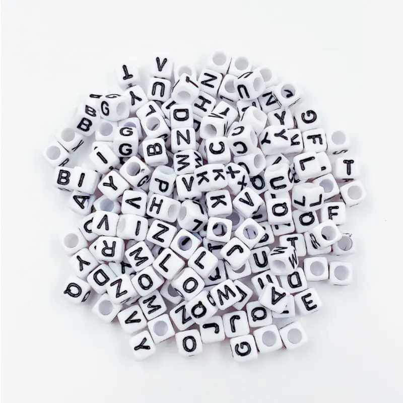 Blanco solo carta perlas 3000 unids/bolsa 6mm alfabeto inglés cuentas cuadrados forma para los niños la fabricación de la joyería DIY