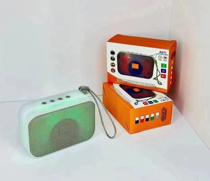 Professional Mini Active Computer Operator 5W Battery Power <strong>Source</strong> with RGB LED <strong>Lighting</strong> for Mobile Phone Use - Product Image 4