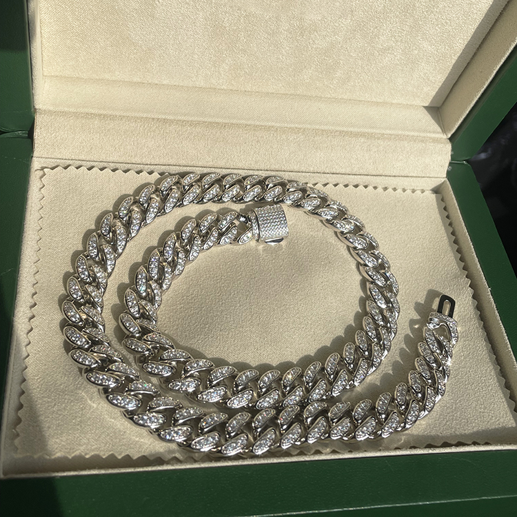 Argent-10mm CZ