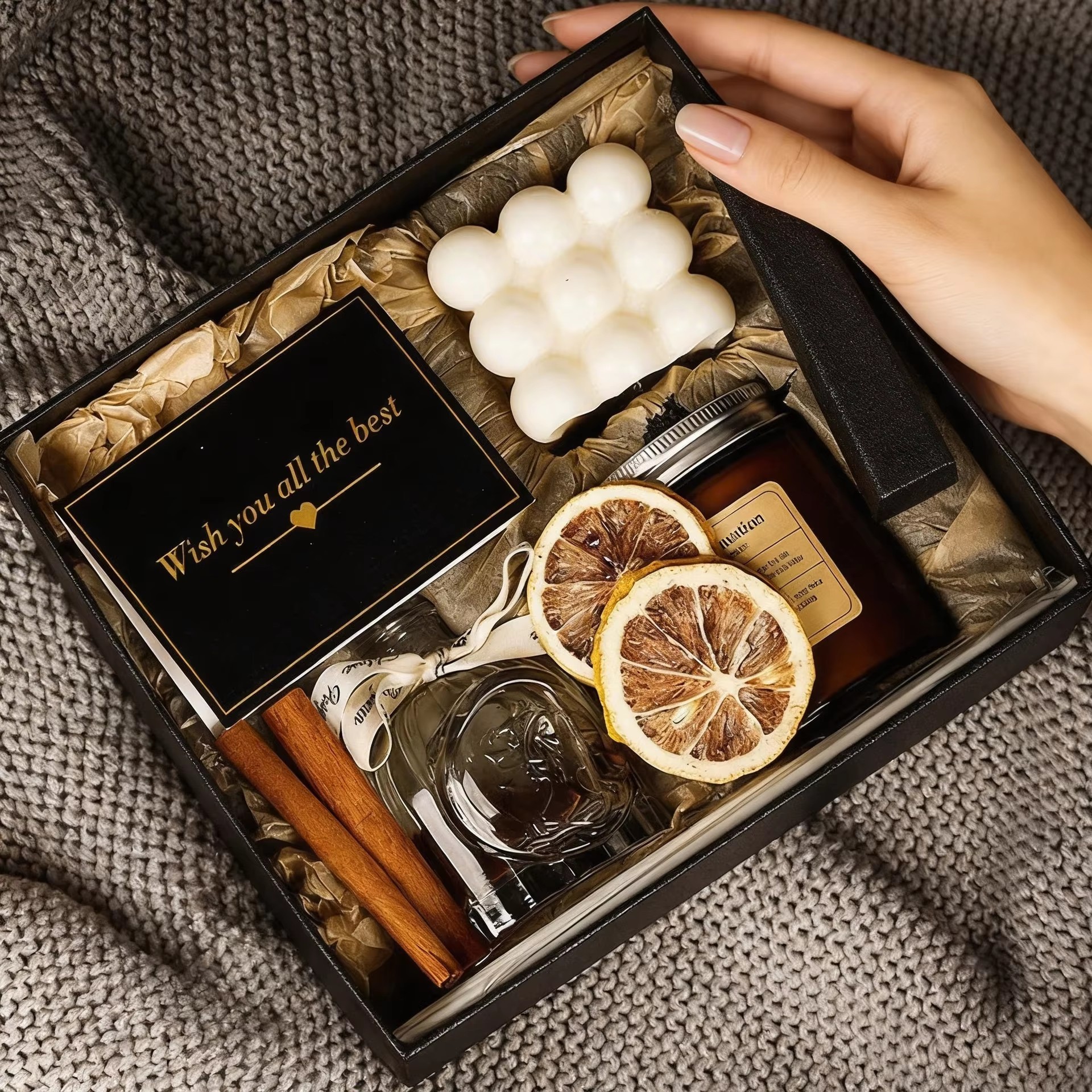 Black Gift Box ---English Pear & Freesia