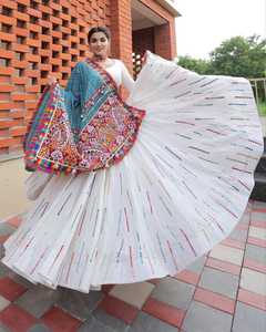 Premium kalite yeni özel Navratri koleksiyonu Lehnga Choli en iyi fiyata bayan için gerçek ayna ile çalışmak - Product Image 1