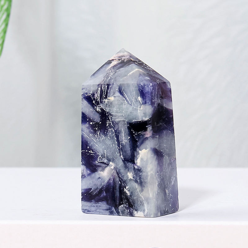 Aquamarine mica point