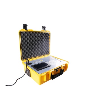 Üç fazlı taşınabilir enerji ölçer test ekipmanı, entegre üç fazlı akım kaynağı ve referans standardı'ndan oluşur - Product Image 1