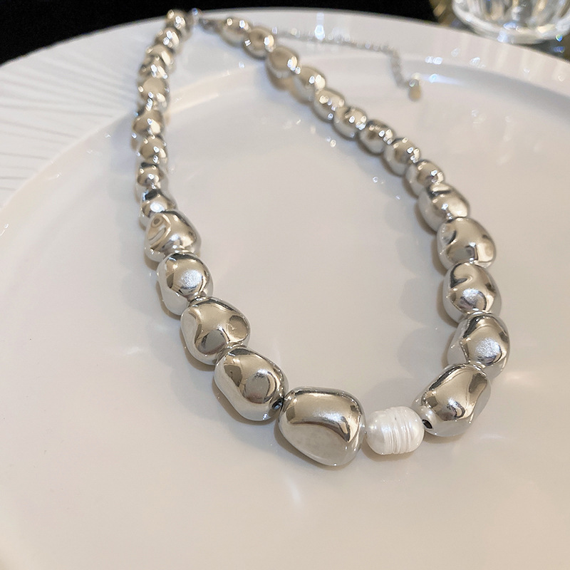 27irregular metal freshwater pearl necklace