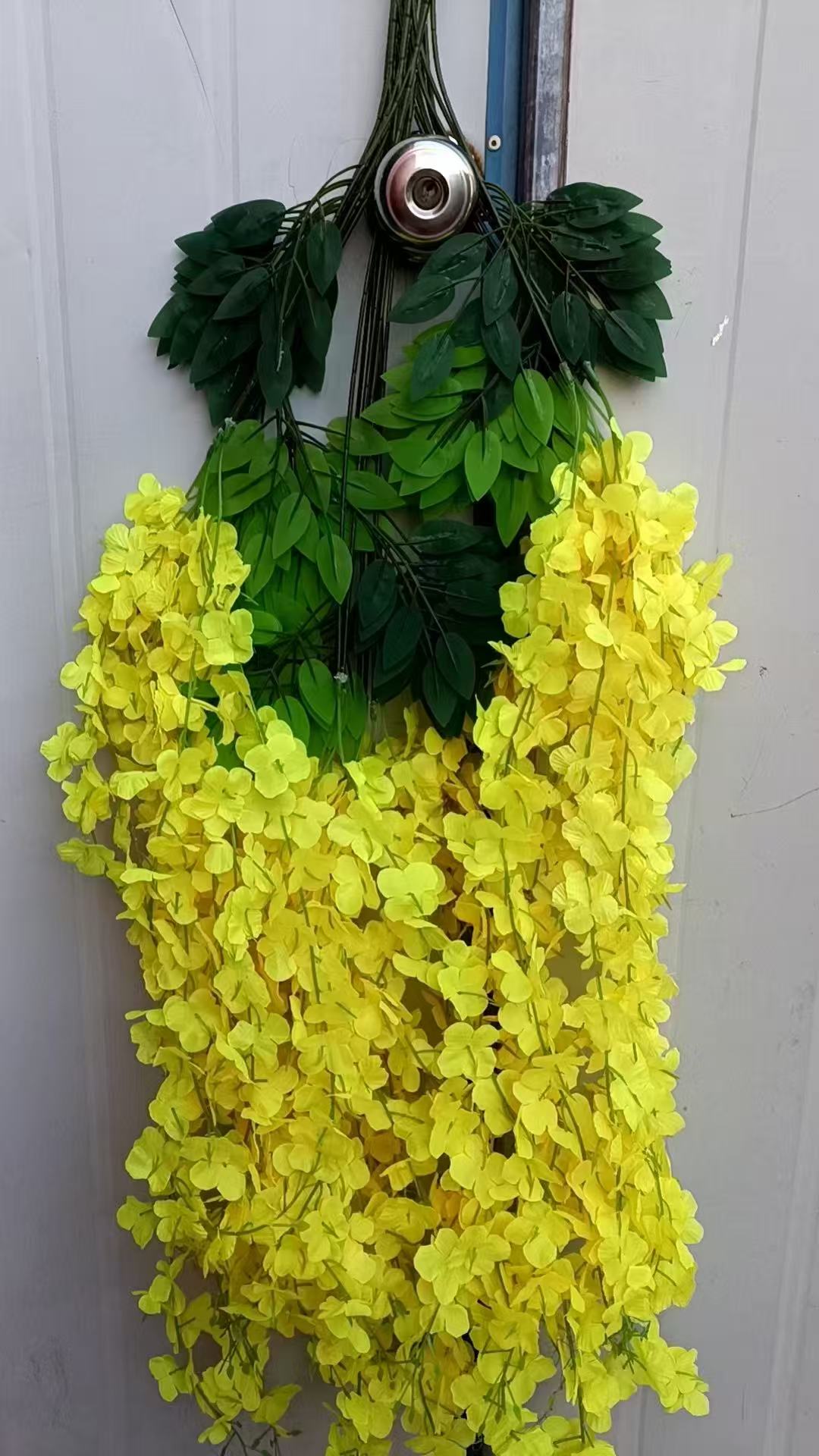 Jaune