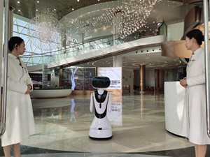 High <strong>Quality</strong> Timo AI Service <strong>Robot</strong> 19kg ABS Material 13.3 Inch Screen Size Guiding and Welcome <strong>Robot</strong> - Product Image 4