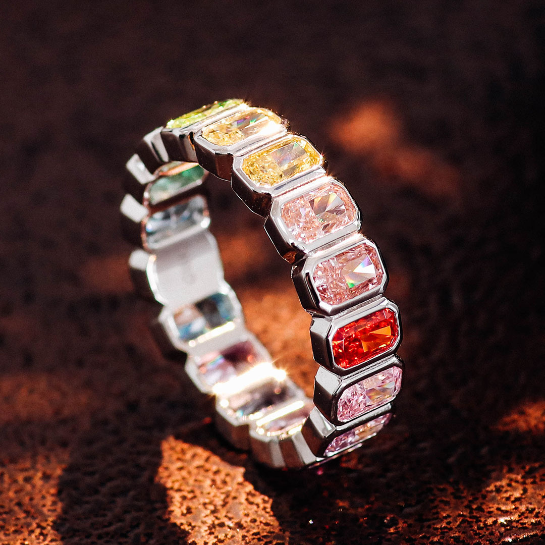 Anillo de oro macizo de 14k con gema de laboratorio